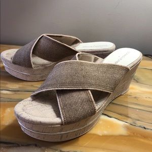 Donald Pliner Wedges